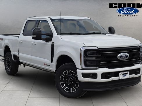 New 2026 Ford F250 Platinum AWD/4WD image 3