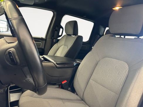 Used 2022 RAM 1500 Big Horn AWD/4WD image 9