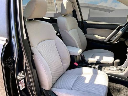 Used 2018 Subaru Forester 2.5i Premium w/ All-Weather Package AWD/4WD image 7