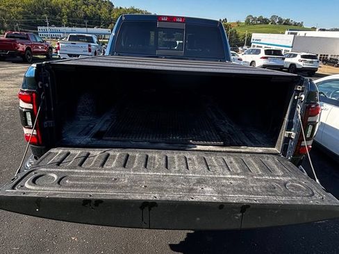 Used 2022 RAM 2500 Laramie w/ Night Edition AWD/4WD image 4