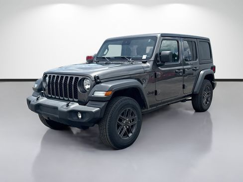 Used 2024 Jeep Wrangler Unlimited Sport AWD/4WD image 7