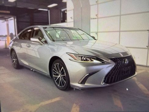 Used 2022 Lexus ES 300h w/ Premium Package FWD image 1