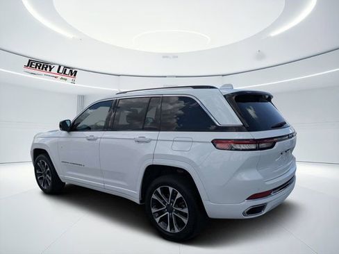 Used 2023 Jeep Grand Cherokee Overland w/ Luxury Tech Group IV RWD image 5