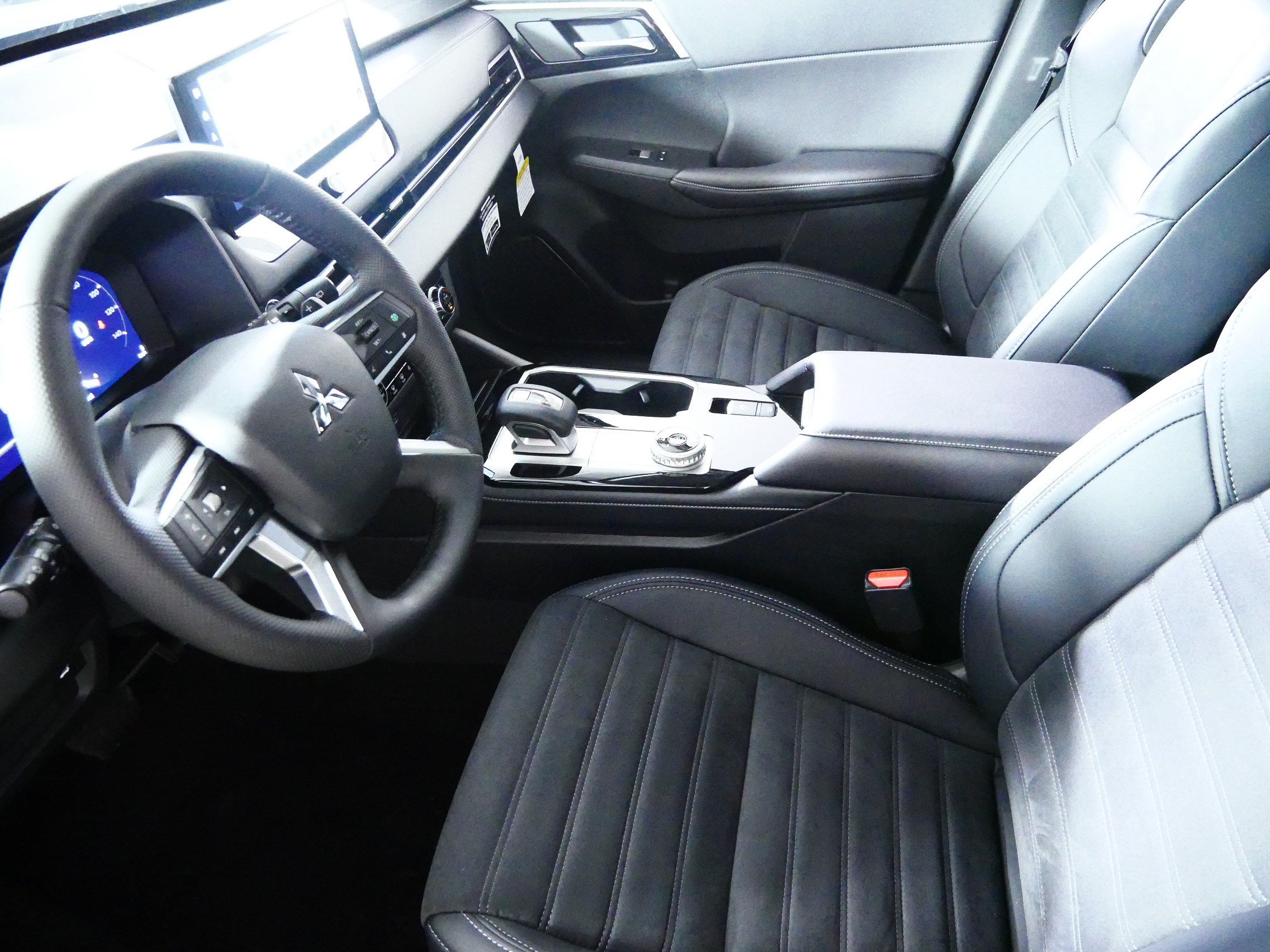 New 2026 Mitsubishi Outlander SE AWD/4WD image 4