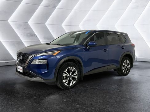 Used 2023 Nissan Rogue SV FWD image 3