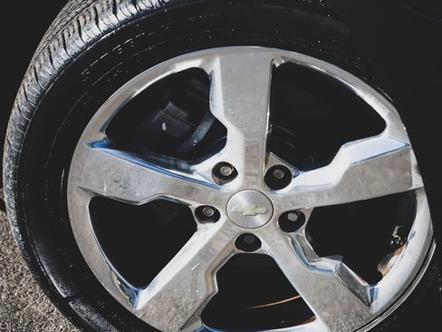 Used 2015 Chevrolet Volt Premium w/ Premium Trim Package image 3