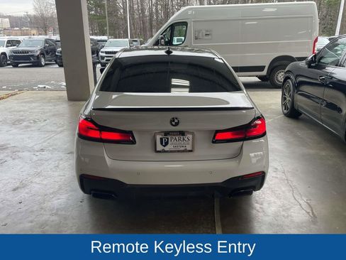 Used 2022 BMW M550i xDrive image 7