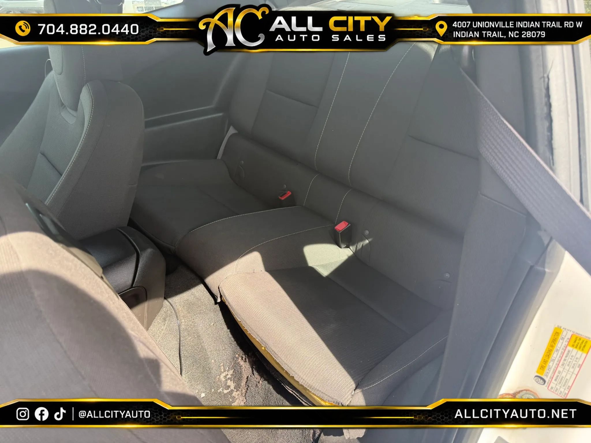 Used 2013 Chevrolet Camaro LT RWD image 15