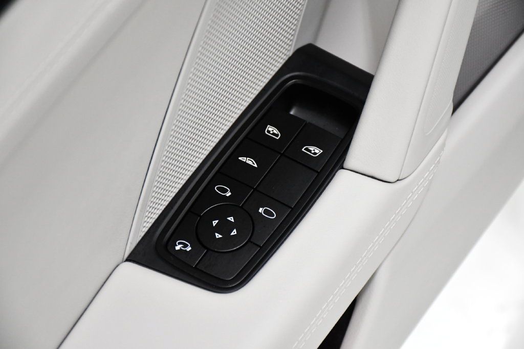 Used 2026 Porsche 911 Carrera GTS RWD image 18
