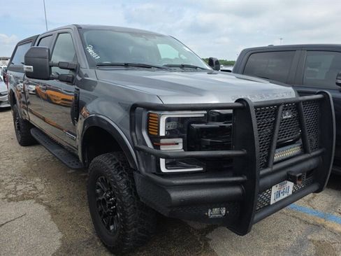 Used 2021 Ford F250 Lariat AWD/4WD image 2