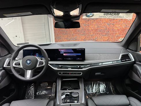 Certified 2026 BMW X5 xDrive50e image 12