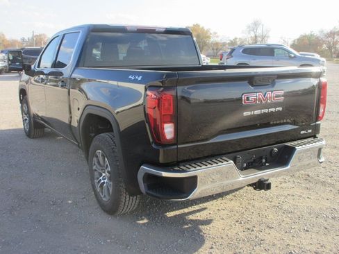 New 2026 GMC Sierra 1500 SLE w/ Max Trailering Package AWD/4WD image 7