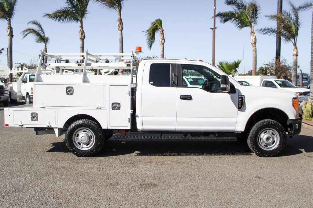 Used 2017 Ford F250 XL w/ Power Equipment Group AWD/4WD image 11