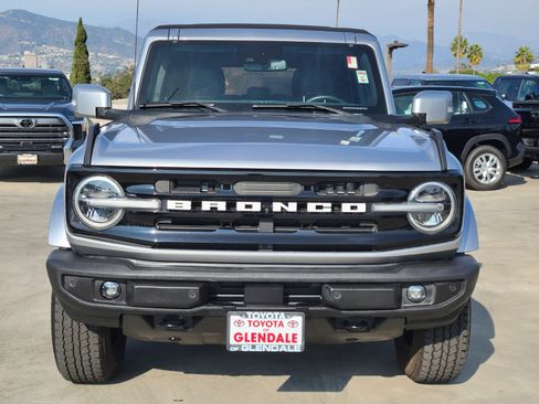 Used 2021 Ford Bronco Outer Banks image 2