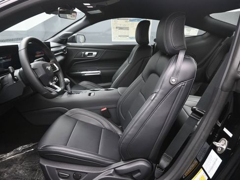 New 2026 Ford Mustang Premium image 27