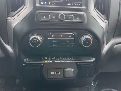 Used 2022 Chevrolet Silverado 1500 Custom image 20