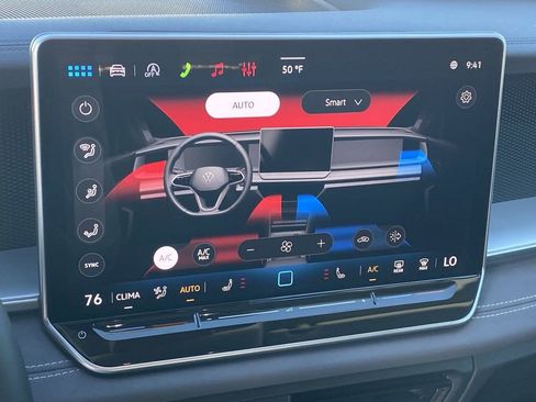 New 2026 Volkswagen Tiguan SE FWD image 24