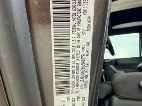 Used 2017 Jeep Wrangler Sport w/ Quick Order Package 24S AWD/4WD image 18