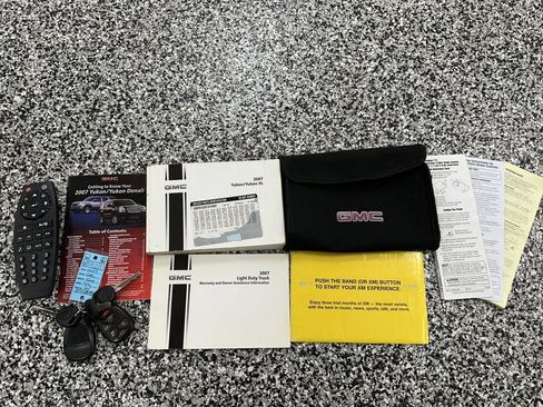 Used 2007 GMC Yukon XL SLT w/ SLT Preferred Equipment Group AWD/4WD image 21
