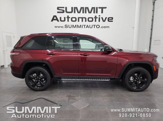New 2025 Jeep Grand Cherokee Limited w/ Black Appearance Package 360° Tour