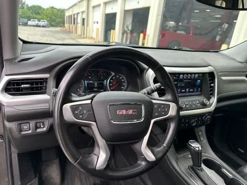 Used 2019 GMC Acadia SLT w/ Black Edition AWD/4WD image 9
