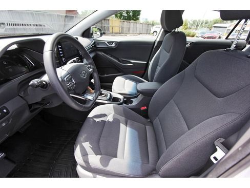 Used 2020 Hyundai Ioniq SE FWD image 15
