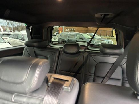 Certified 2024 Lincoln Navigator L Reserve image 11