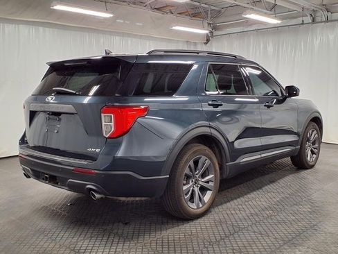 Used 2022 Ford Explorer XLT w/ Equipment Group 202A AWD/4WD image 25