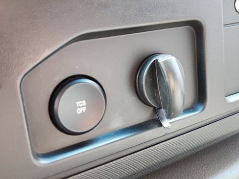 Used 2014 Ford E-150 and Econoline 150 RWD image 27
