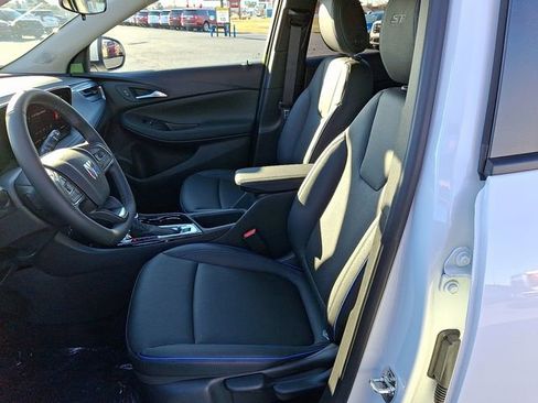 New 2025 Buick Encore GX Sport Touring w/ Advanced Technology Package image 10