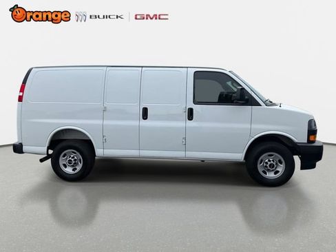 Used 2025 GMC Savana 2500 w/ Driver Convenience Package RWD image 2