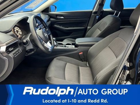 Used 2024 Nissan Altima 2.5 SV image 9