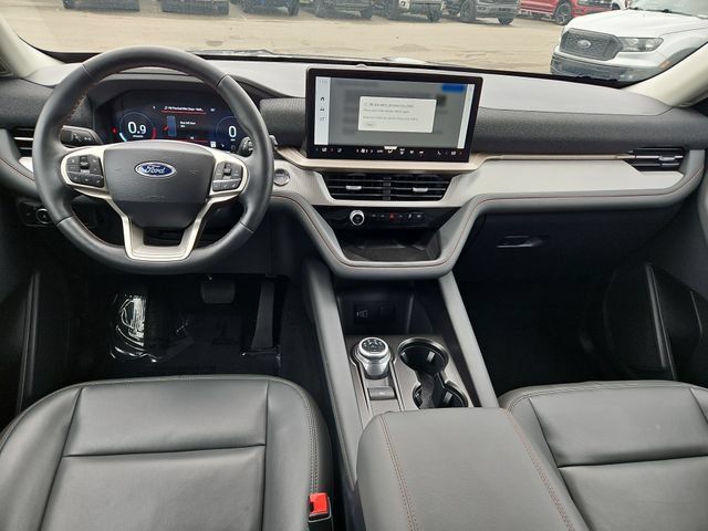 Certified 2026 Ford Explorer Active w/ Active Comfort Package AWD/4WD image 10