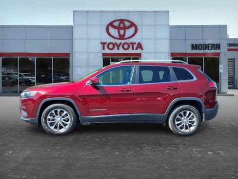 Used 2021 Jeep Cherokee Latitude Lux w/ Sun & Sound Group FWD image 2