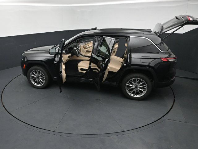 New 2027 Jeep Grand Cherokee Limited AWD/4WD image 27