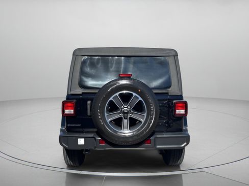 Used 2023 Jeep Wrangler Sahara image 4