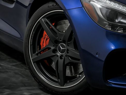 Used 2017 Mercedes-Benz AMG GT S w/ Exclusive Interior Package image 3