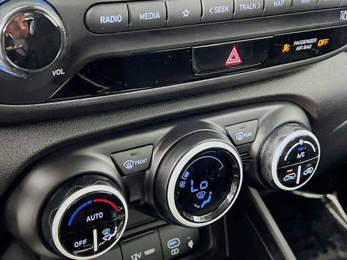 Certified 2023 Hyundai Venue Limited w/ Cargo Package image 15