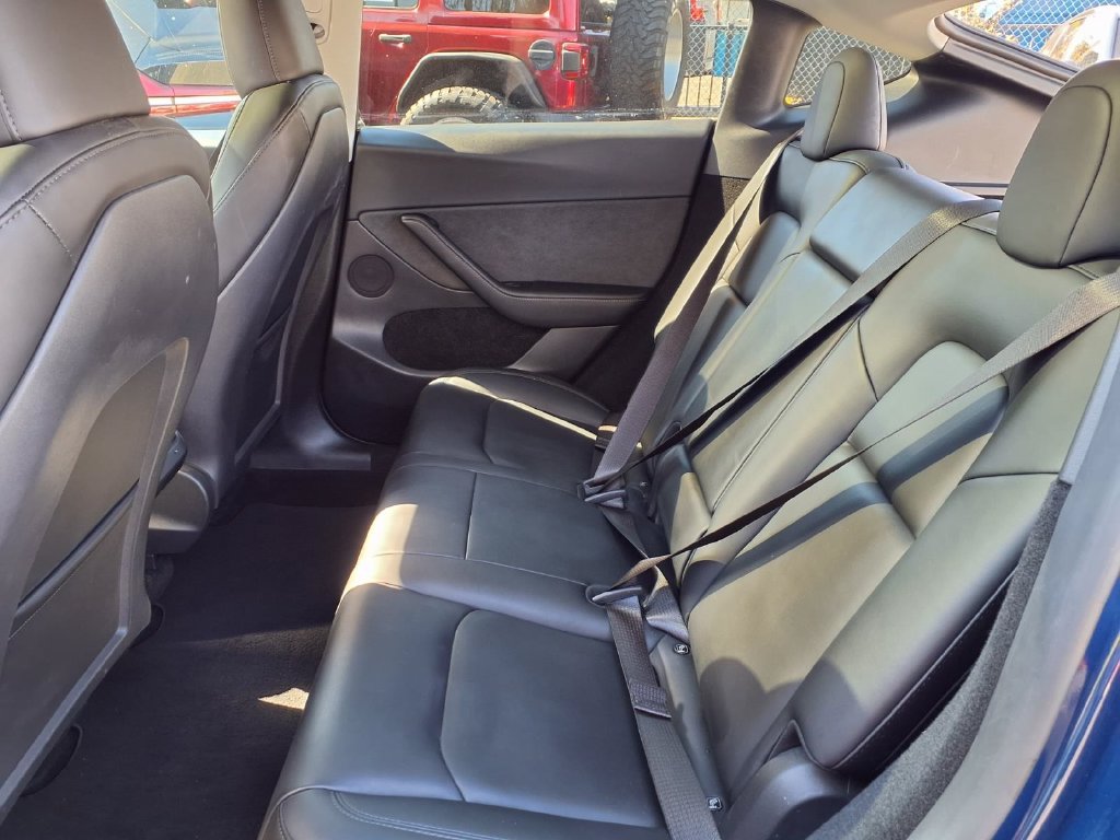 Used 2023 Tesla Model Y Long Range AWD/4WD image 16