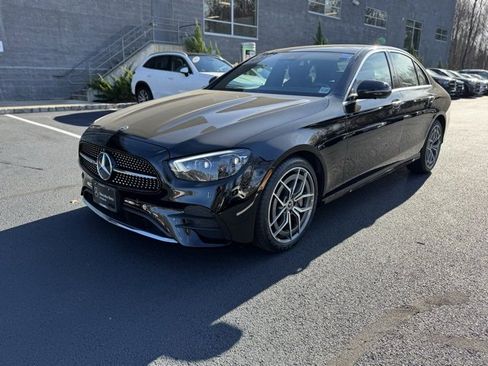 Certified 2022 Mercedes-Benz E 350 4MATIC Sedan image 7