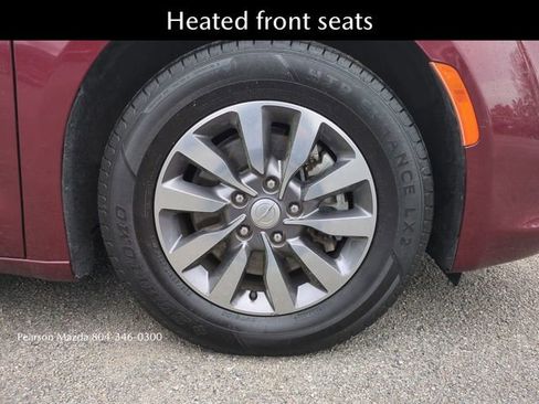 Used 2019 Chrysler Pacifica Touring-L Plus image 13