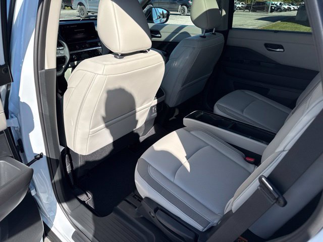 New 2026 Nissan Pathfinder SL AWD/4WD image 43
