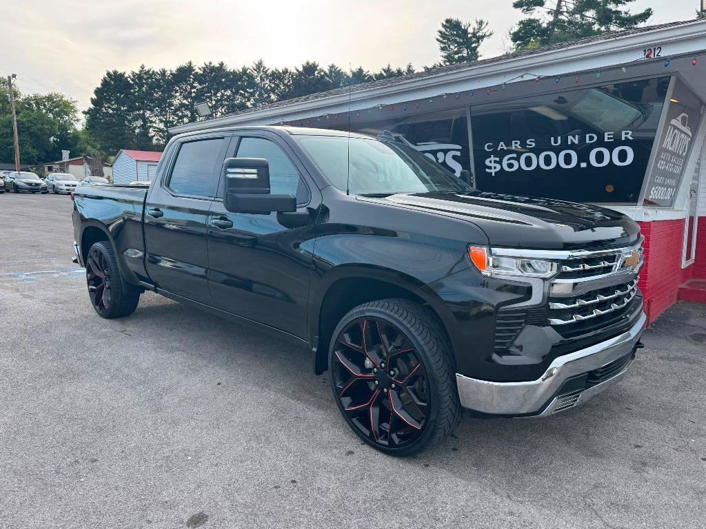 Used 2024 Chevrolet Silverado 1500 LT w/ Max Trailering Package AWD/4WD image 1