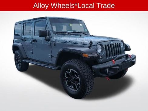 Used 2015 Jeep Wrangler Unlimited Rubicon w/ Connectivity Group AWD/4WD image 3