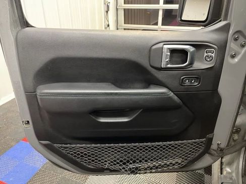 Used 2021 Jeep Wrangler Unlimited Rubicon 4xe w/ Dual Top Group image 8