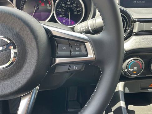 Used 2025 MAZDA MX-5 Miata Sport RWD image 13