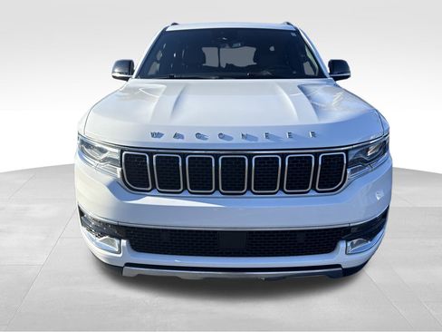 Used 2024 Jeep Wagoneer Series III image 10