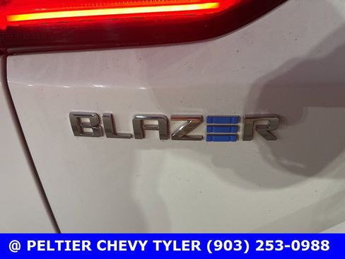 Used 2024 Chevrolet Blazer EV LT image 10