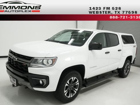 Used 2022 Chevrolet Colorado Z71 AWD/4WD image 1