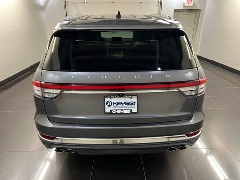 Used 2023 Lincoln Aviator AWD w/ Premium Package image 5